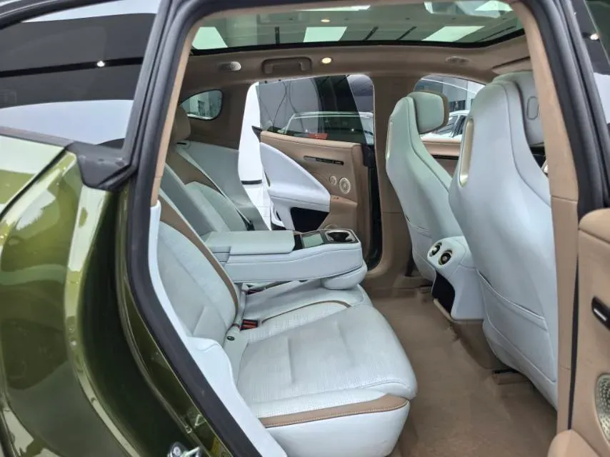 2024 Avatr 07 1.5T 156HP L4 REEV 39.05KWH,autocango,china used car exporter,china ev exporter,chinese used car exporter,chinese used ev exporter