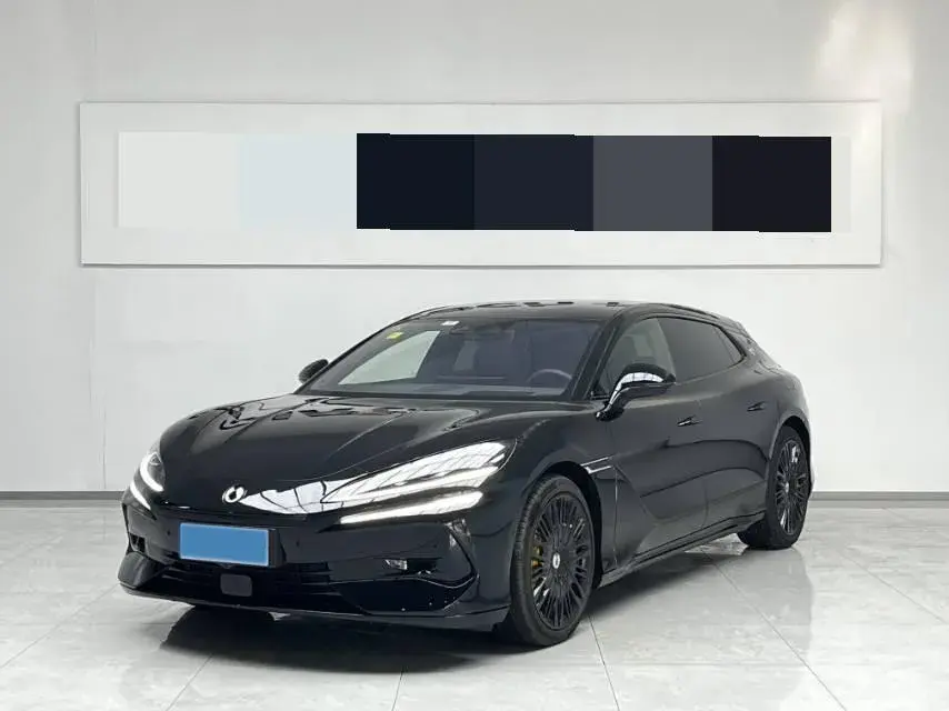 2024 Denza DenzaZ9GT 2.0T 207HP L4 E-CVT PHEV 38.5KWH