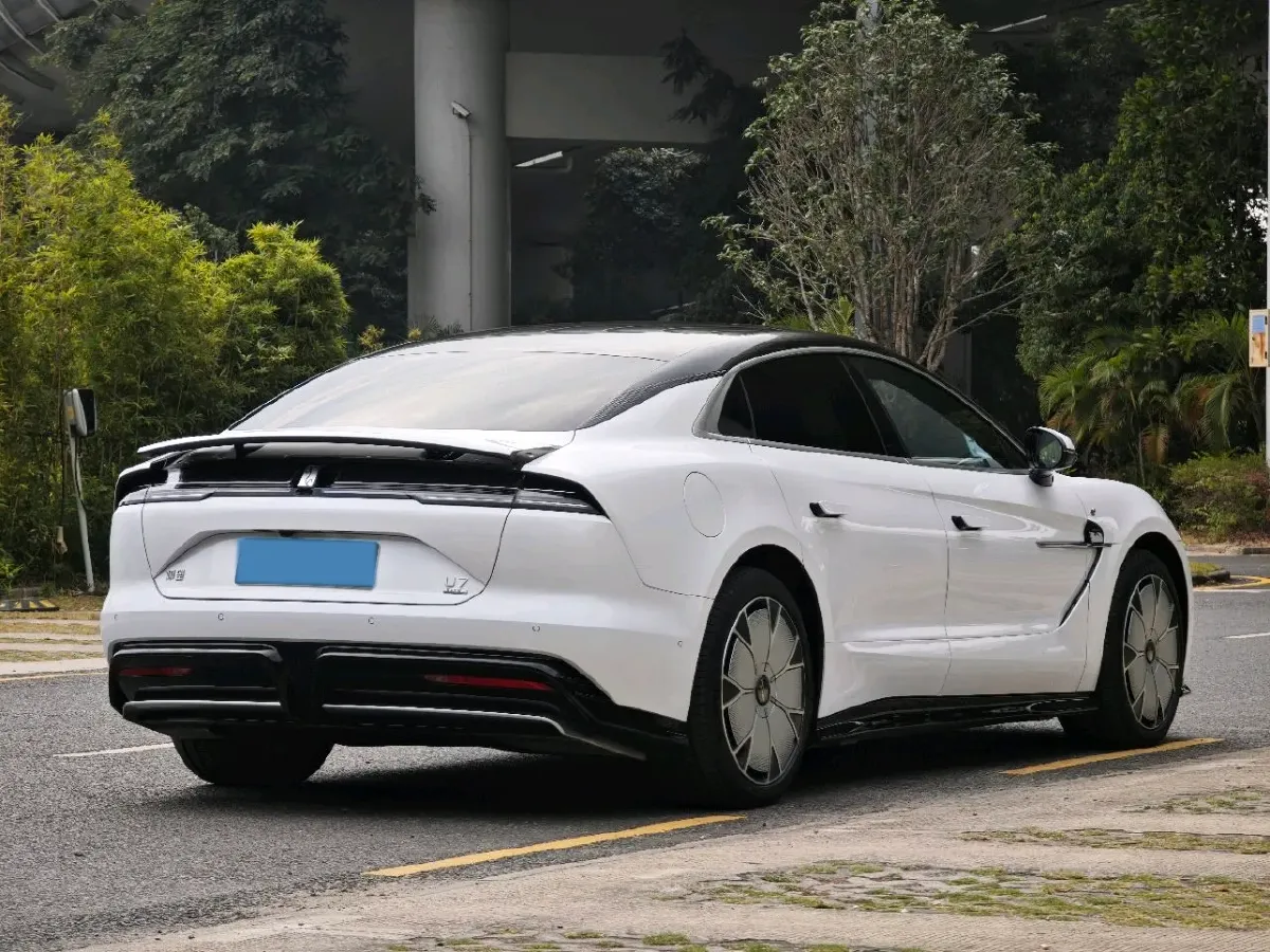 2025 YangWang U7 BEV 135.5KWH,autocango,china used car exporter,china ev exporter,chinese used car exporter,chinese used ev exporter