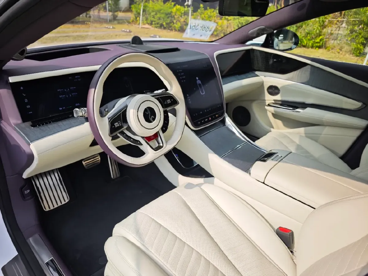 2025 YangWang U7 BEV 135.5KWH,autocango,china used car exporter,china ev exporter,chinese used car exporter,chinese used ev exporter