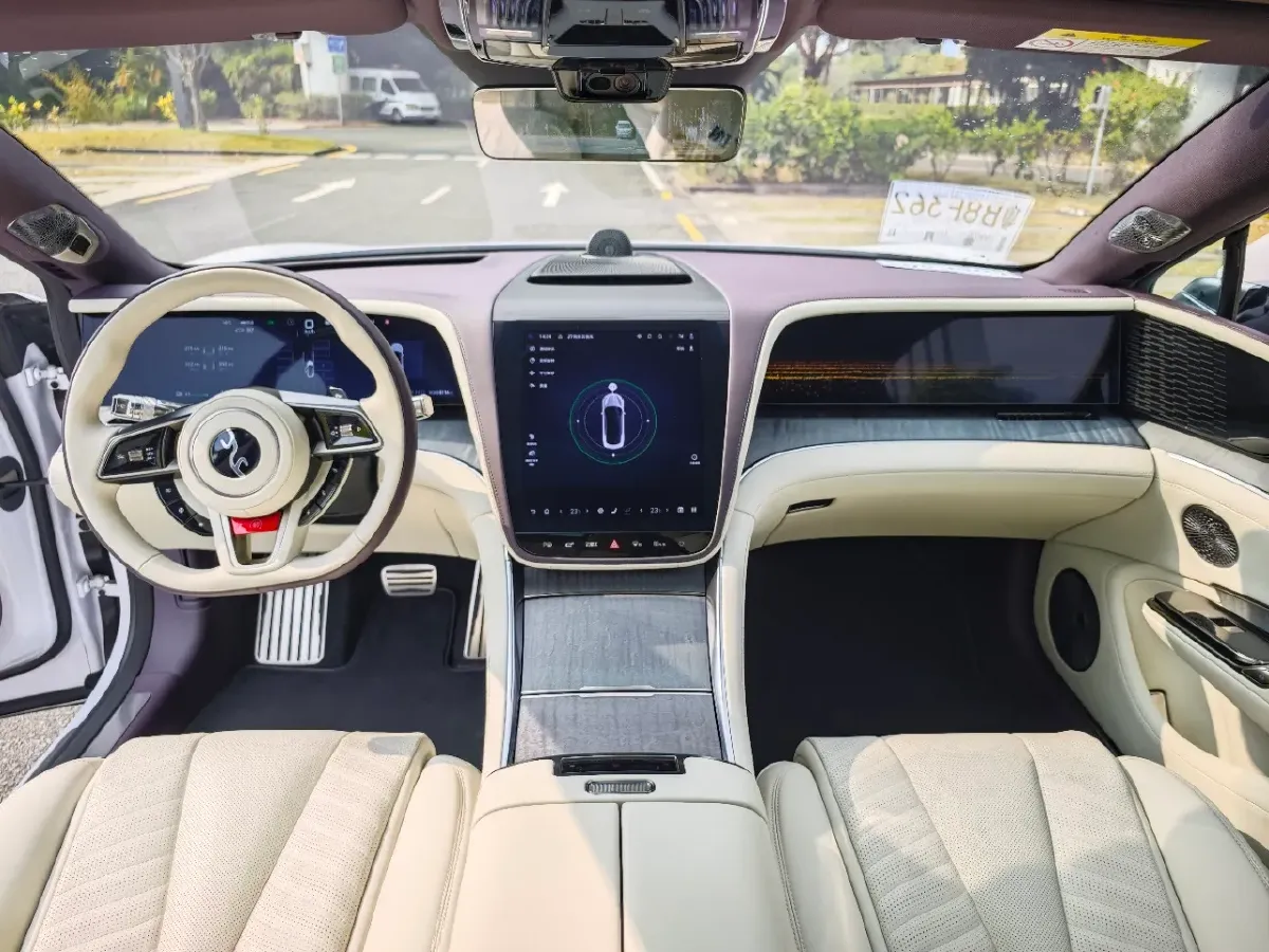 2025 YangWang U7 BEV 135.5KWH,autocango,china used car exporter,china ev exporter,chinese used car exporter,chinese used ev exporter