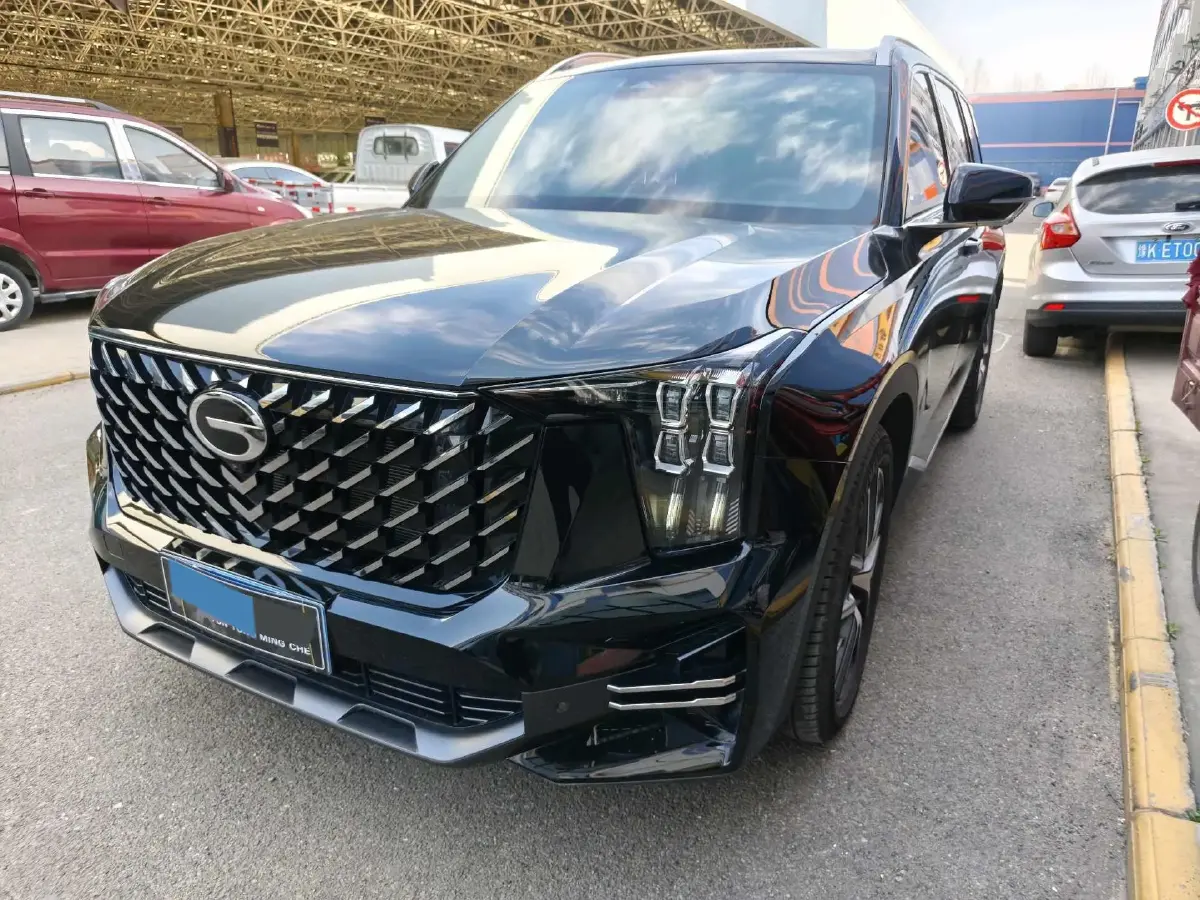 2025 GAC Trumpchi GS8 2.0T 252HP L4 8AT