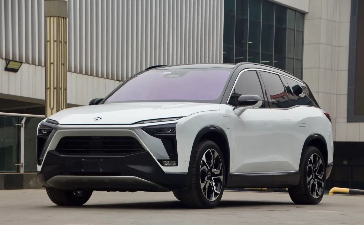 2020 NIO ES8 BEV 70KWH