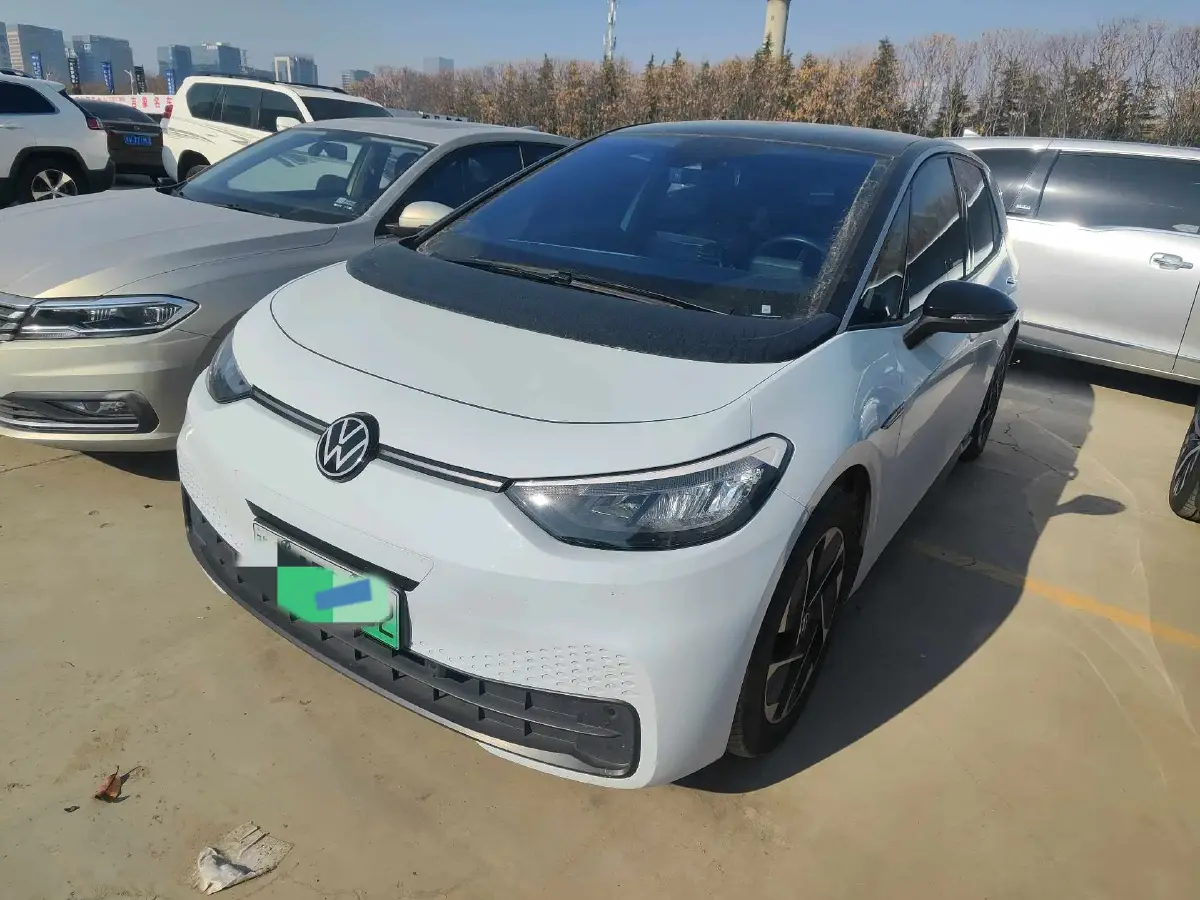 2023 Volkswagen ID.3 BEV 52.8KWH