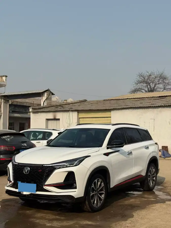 2022 ChangAn CS75 Plus 2.0T 233HP L4 8AT