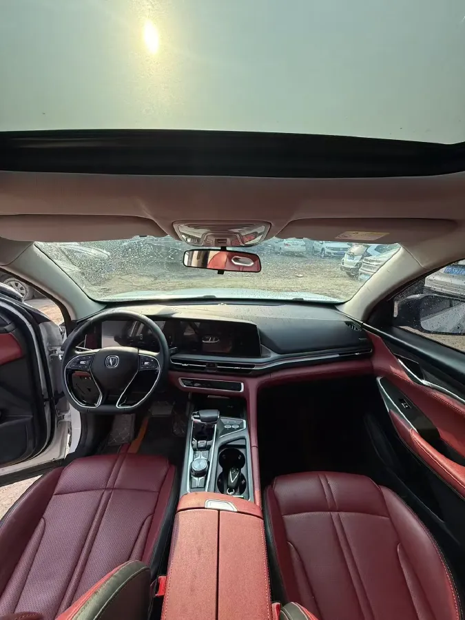 2022 ChangAn CS75 Plus 2.0T 233HP L4 8AT,autocango,china used car exporter,china ev exporter,chinese used car exporter,chinese used ev exporter