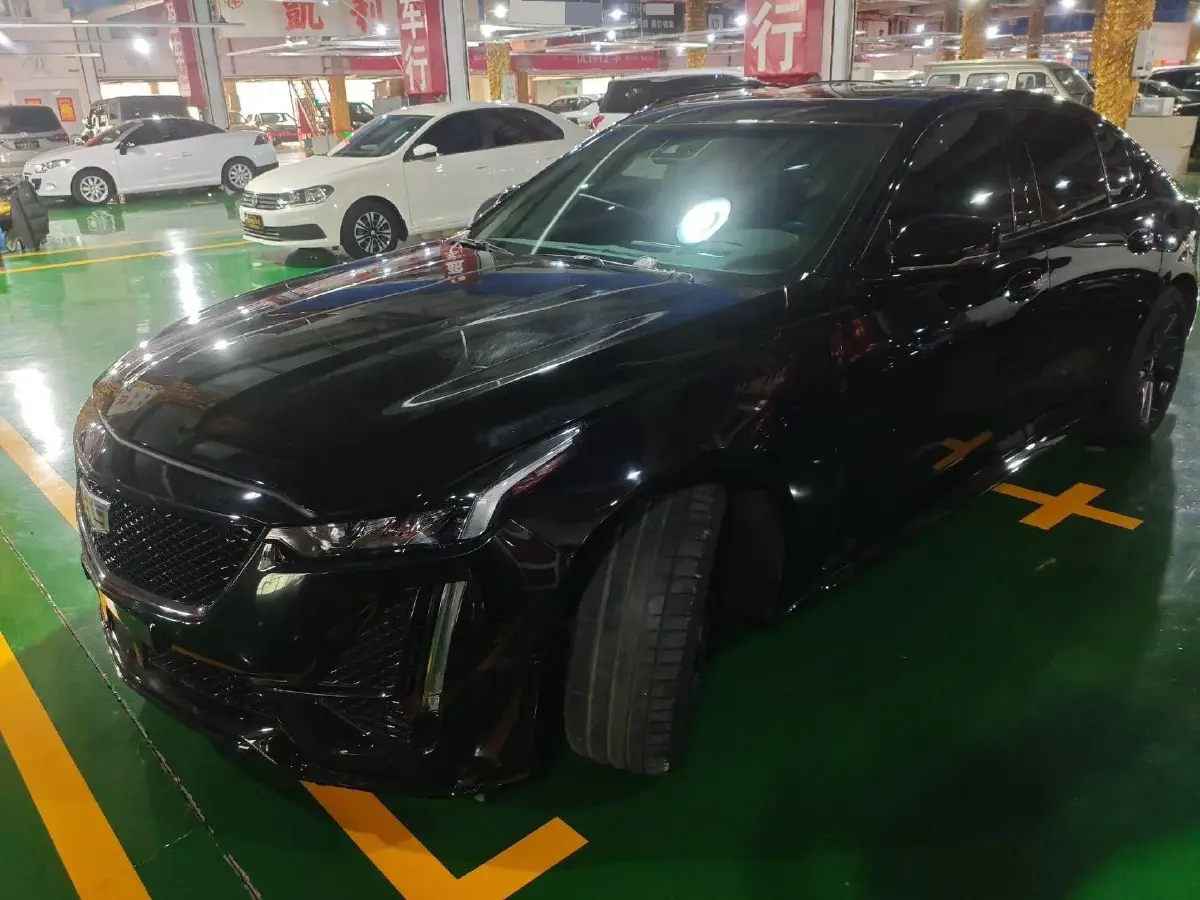 2021 Cadillac CT5 2.0T 237HP L4 10AT