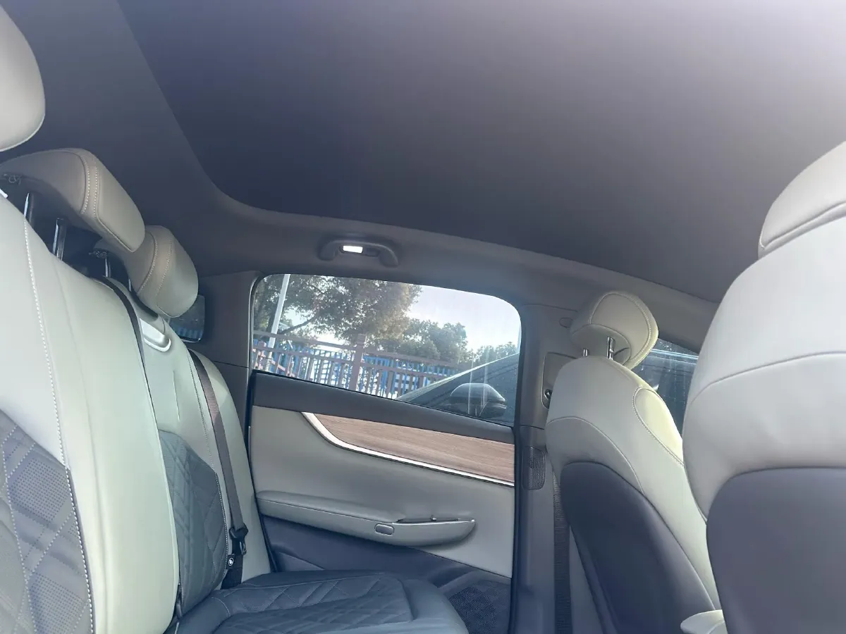 2025 ChangAn QiYuan A07 REEV 95HP REEV 28.4KWH,autocango,china used car exporter,china ev exporter,chinese used car exporter,chinese used ev exporter