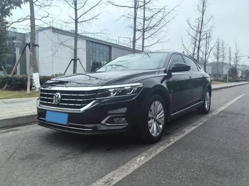 2020 Volkswagen Passat 2.0T 186HP L4 7DCT