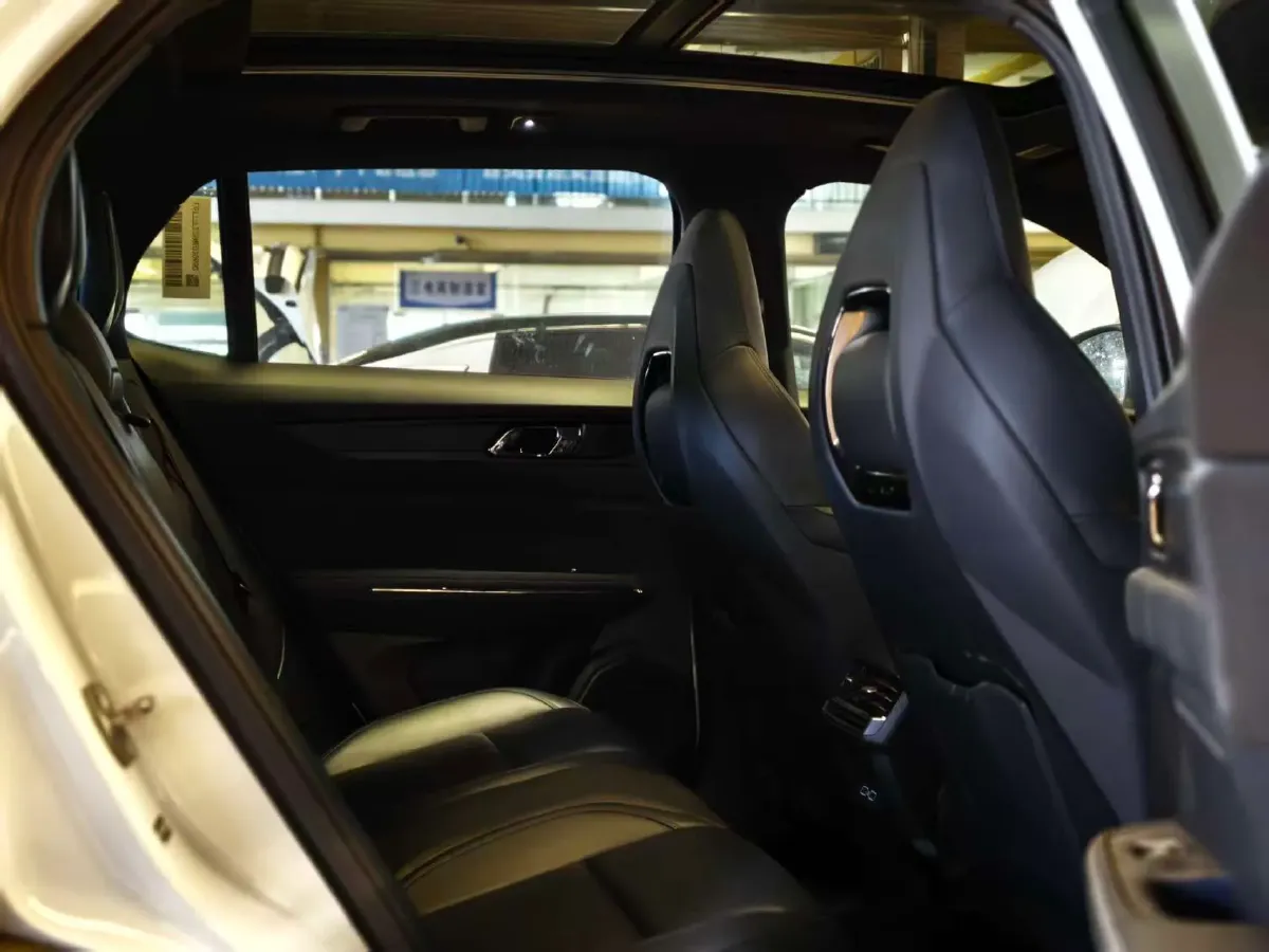 2022 LYNK&CO 01 EM-P 1.5T 180HP L3 7DCT PHEV 17.7KWH,autocango,china used car exporter,china ev exporter,chinese used car exporter,chinese used ev exporter