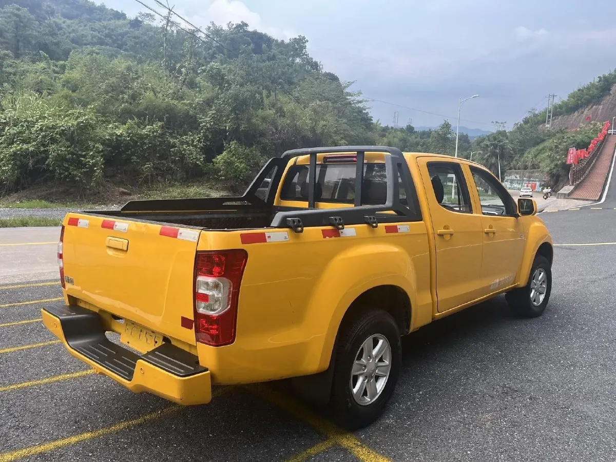 2020 Isuzu Jim 2.8T 120HP L4 5MT,autocango,china used car exporter,china ev exporter,chinese used car exporter,chinese used ev exporter