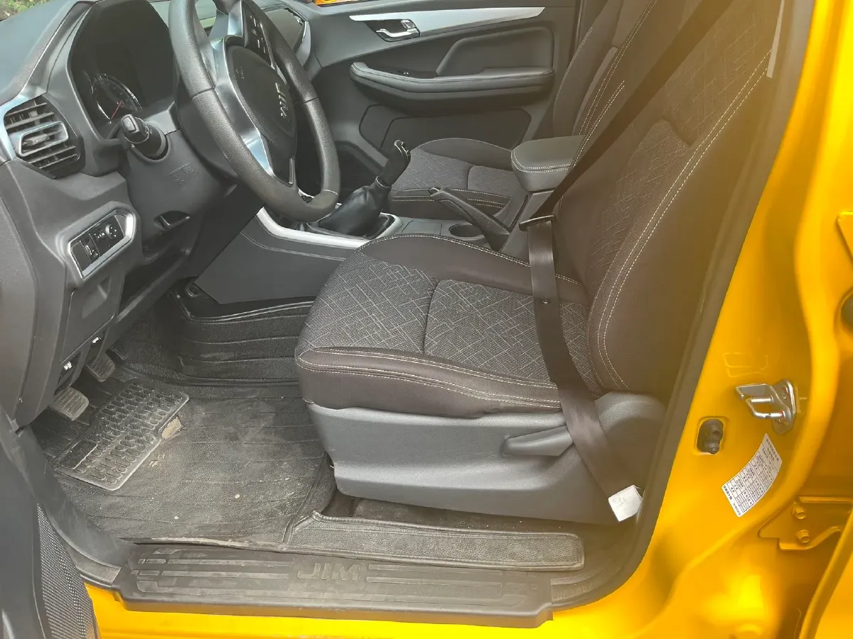 2020 Isuzu Jim 2.8T 120HP L4 5MT,autocango,china used car exporter,china ev exporter,chinese used car exporter,chinese used ev exporter