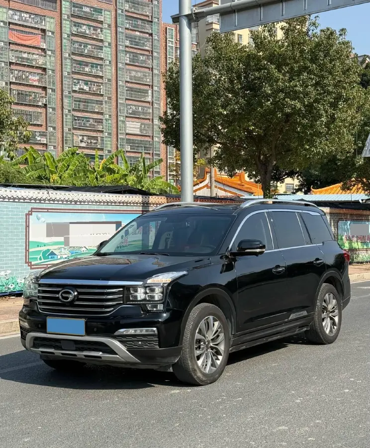 2017 GAC Trumpchi GS8 2.0T 201HP L4 6AT