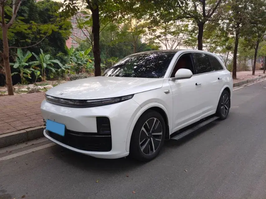 2024 MG Cyberster BEV 64KWH