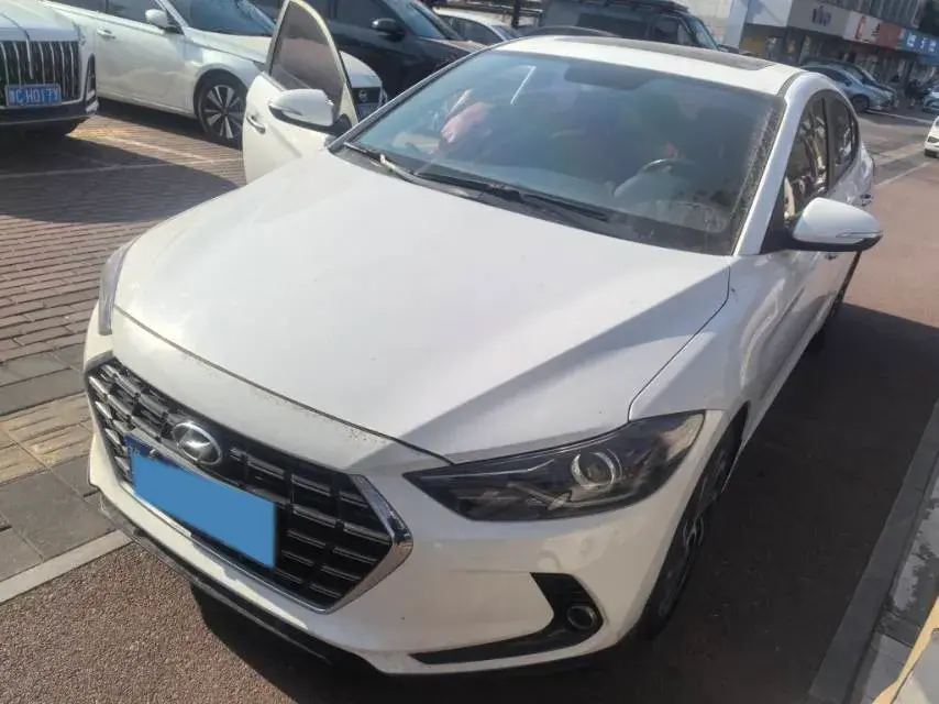 2019 Hyundai Elantra 1.4T 130HP L4 7DCT