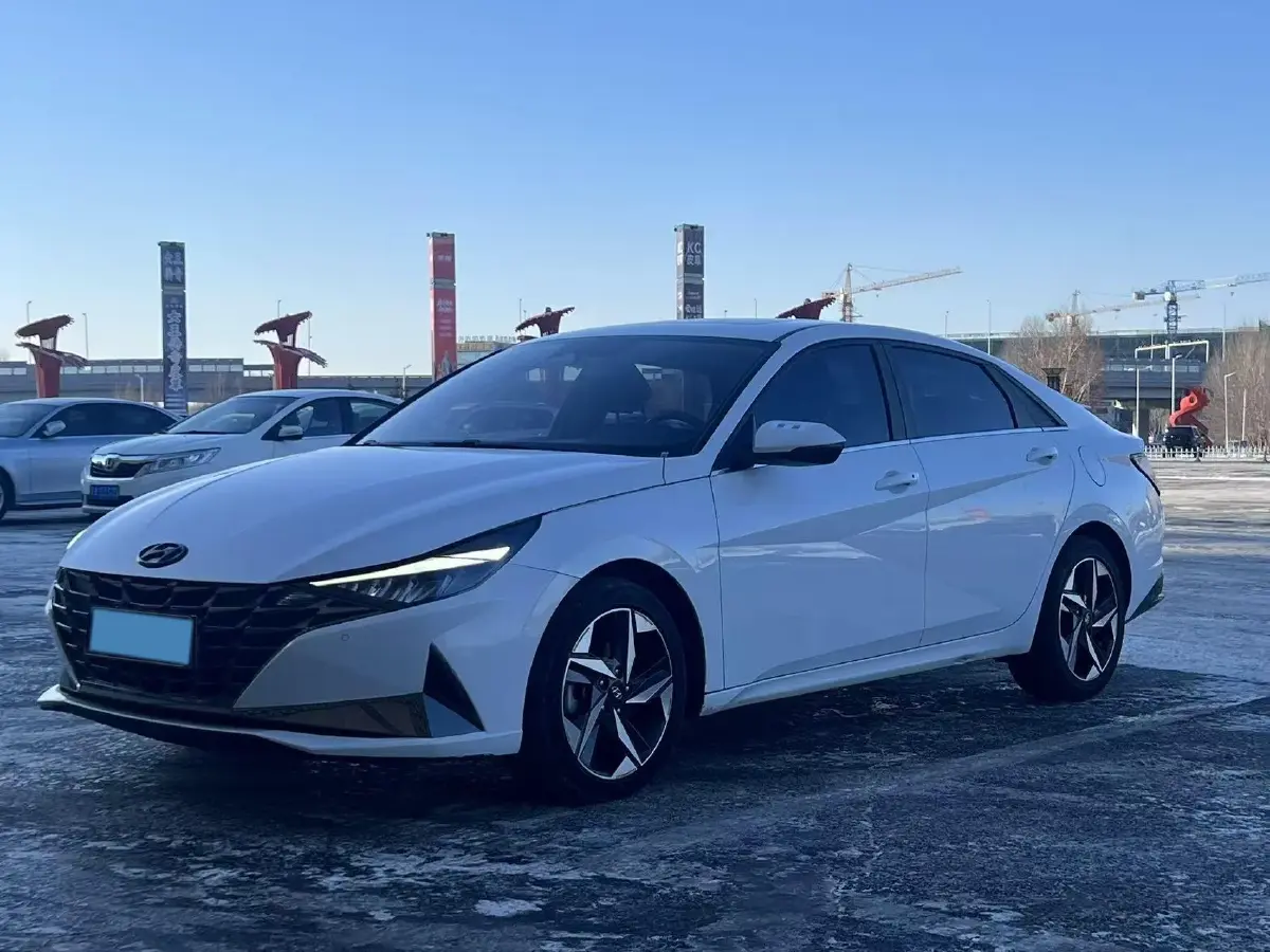 2021 Hyundai Elantra 1.5L 115HP L4 CVT