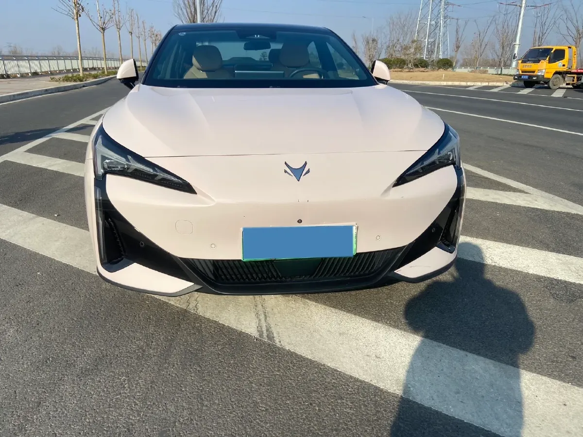 2024 ARCFOX αT5 BEV 79.2KWH,autocango,china used car exporter,china ev exporter,chinese used car exporter,chinese used ev exporter