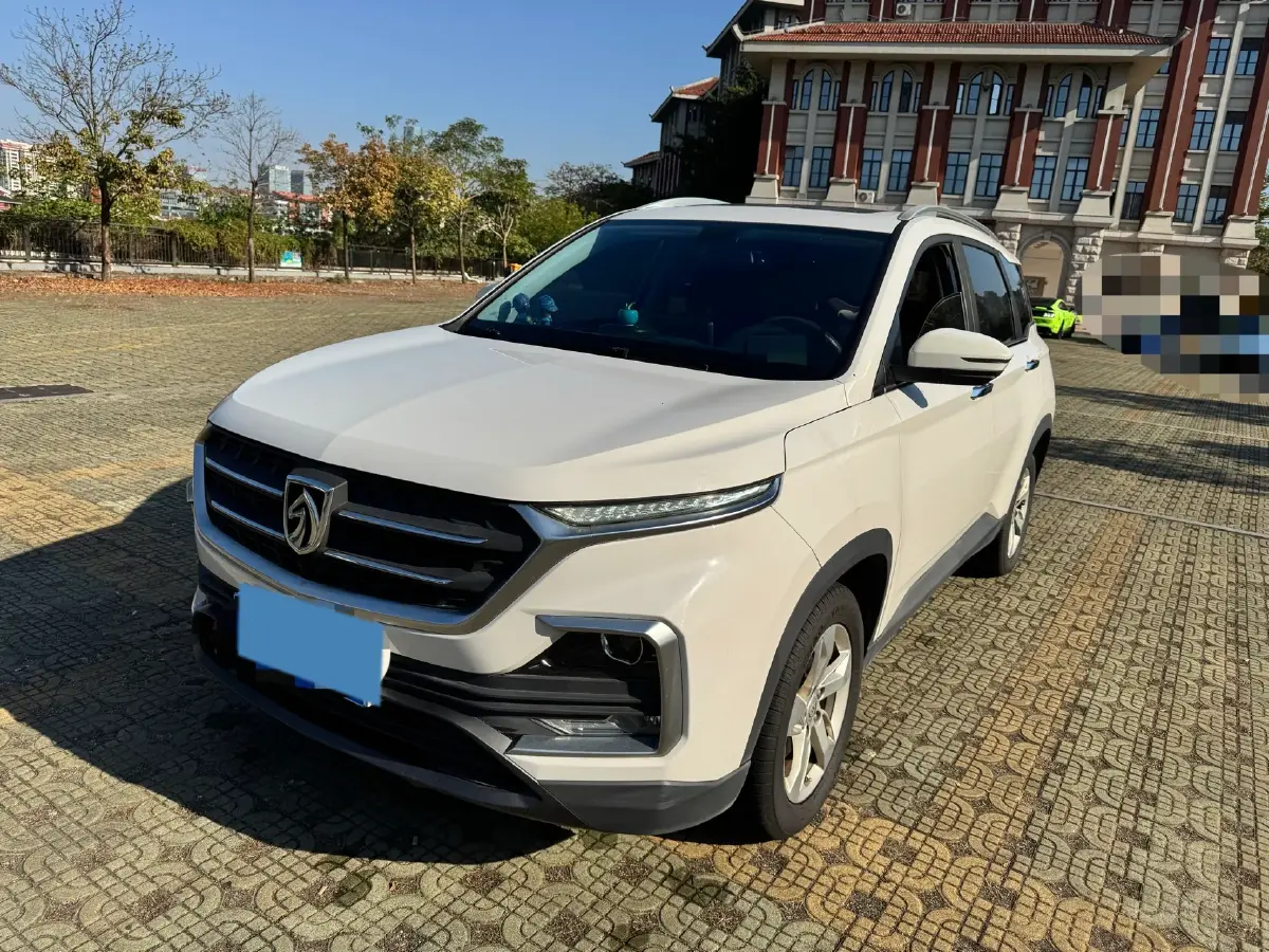 2018 BaoJun 530 1.5T 150HP L4 6MT
