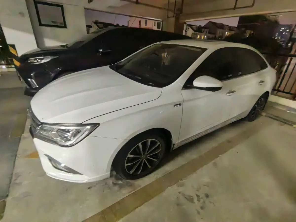 2019 Roewe i5 1.5L 120HP L4 CVT