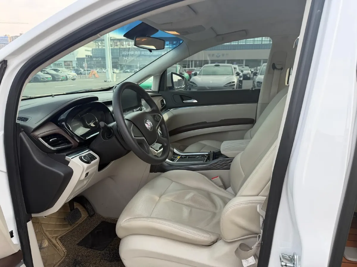 2021 Buick GL8 2.0T 237HP L4 9AT,autocango,china used car exporter,china ev exporter,chinese used car exporter,chinese used ev exporter