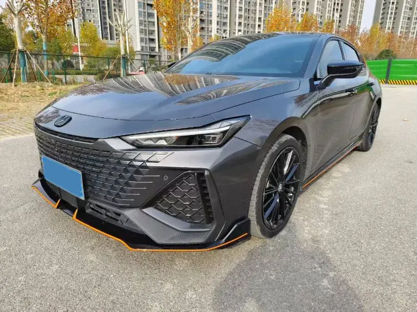 2024 ChangAn UNI-V 2.0T 233HP L4 8AT