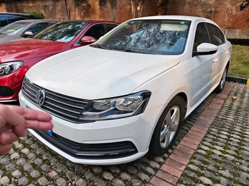 2017 Volkswagen Lavida 1.6L 110HP L4 6AT