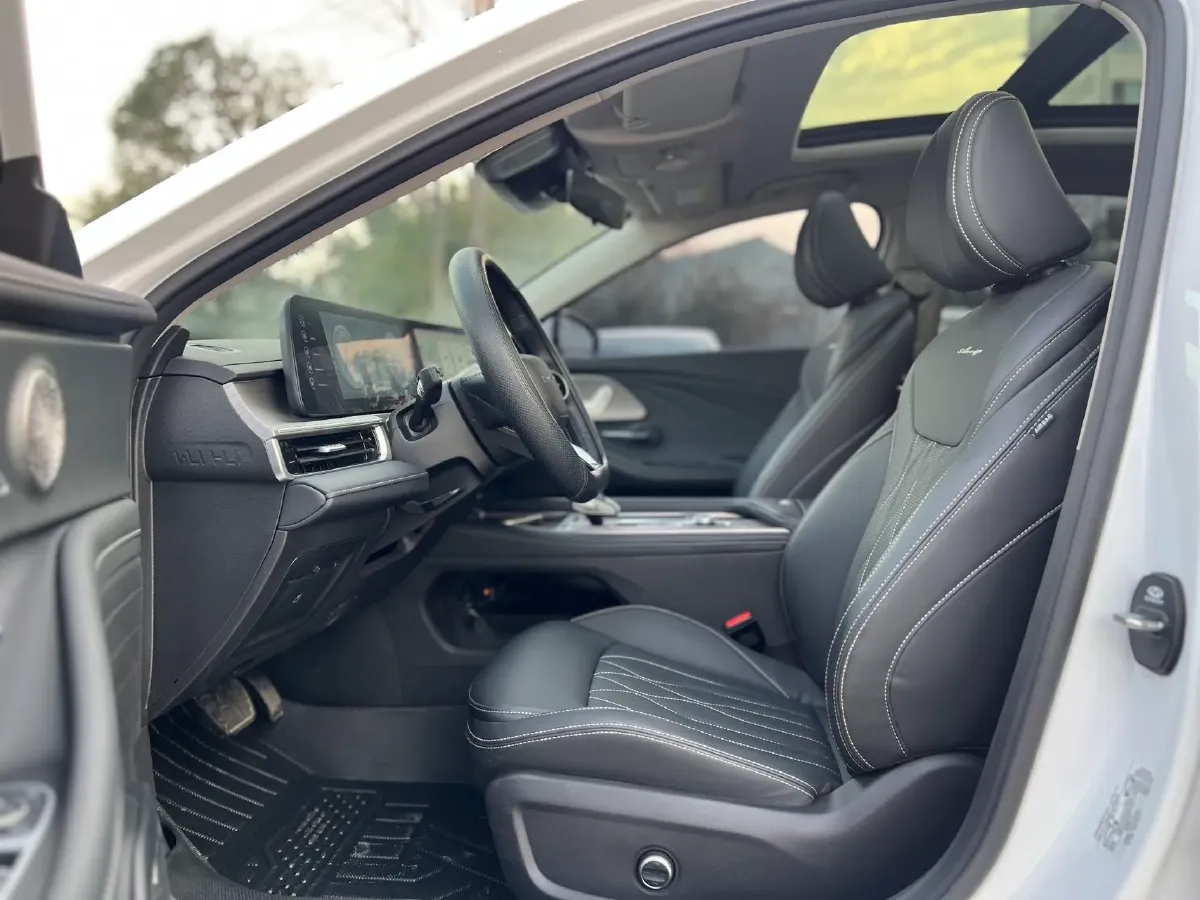 2024 Chery Arrizo 8 1.6T 197HP L4 7DCT,autocango,china used car exporter,china ev exporter,chinese used car exporter,chinese used ev exporter