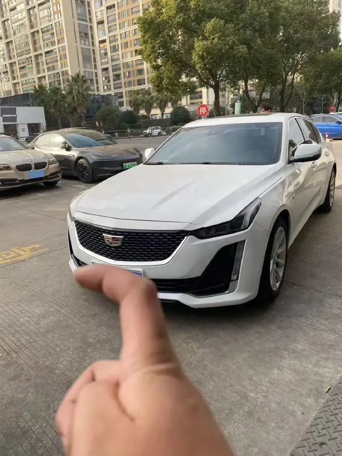 2021 Cadillac CT5 2.0T 237HP L4 10AT