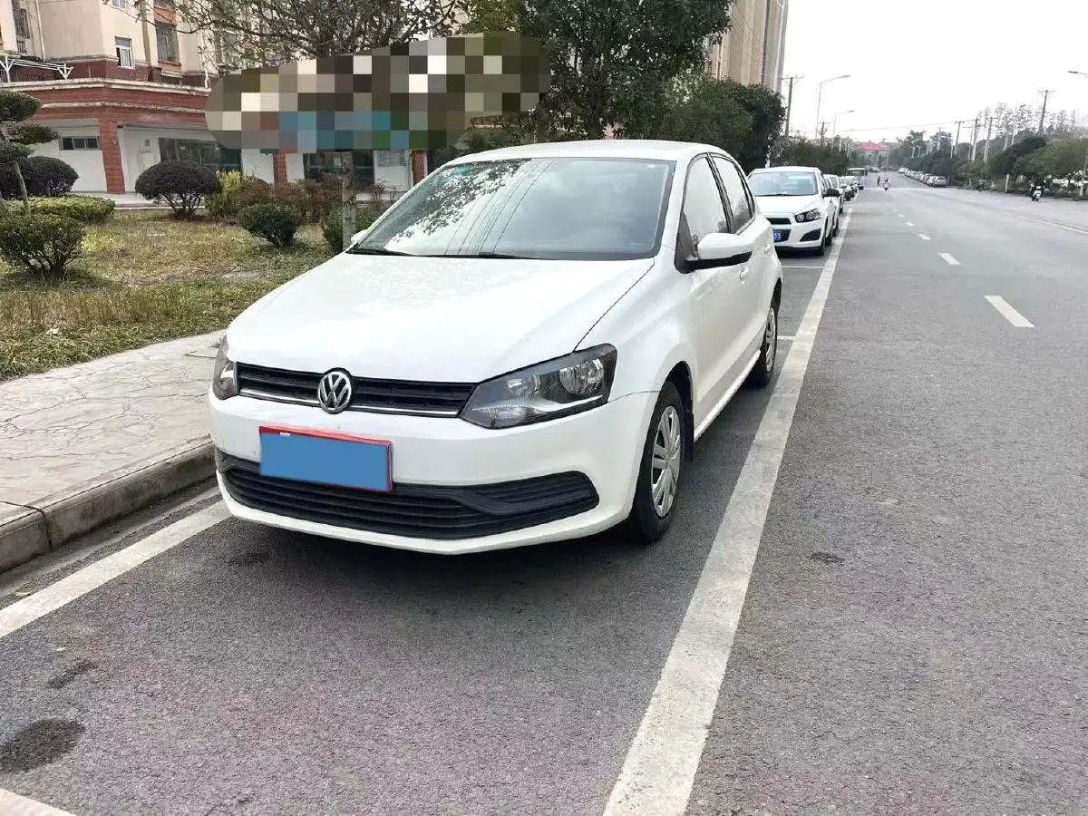 2016 Volkswagen Polo 1.4L 90HP L4 5MT