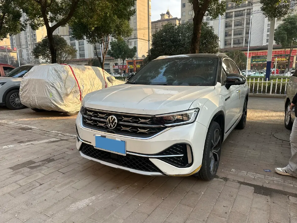 2020 Volkswagen Tayron X 2.0T 186HP L4 7DCT