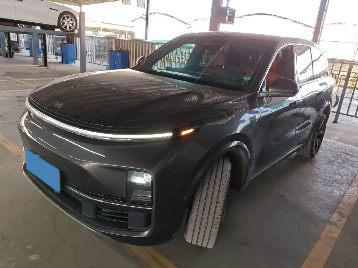 2023 Li L8 Range Extended 154HP REEV 40.9KWH