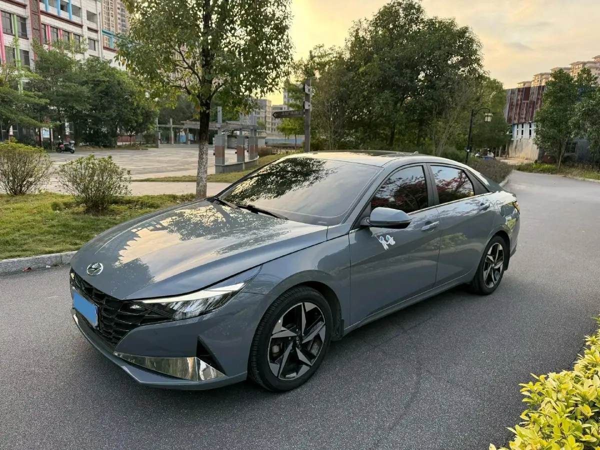 2021 Hyundai Elantra 1.5L 115HP L4 CVT