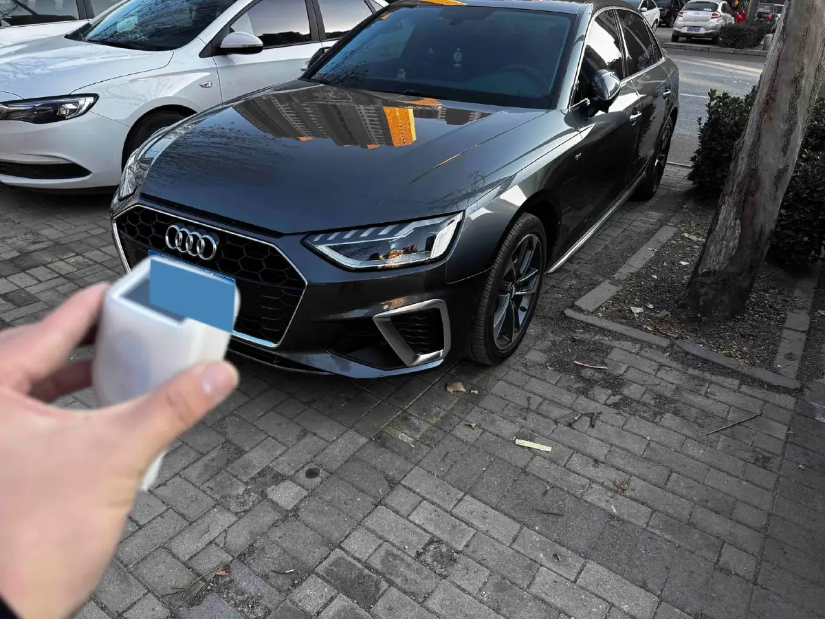 2020 Audi A4L 2.0T 190HP L4 7DCT