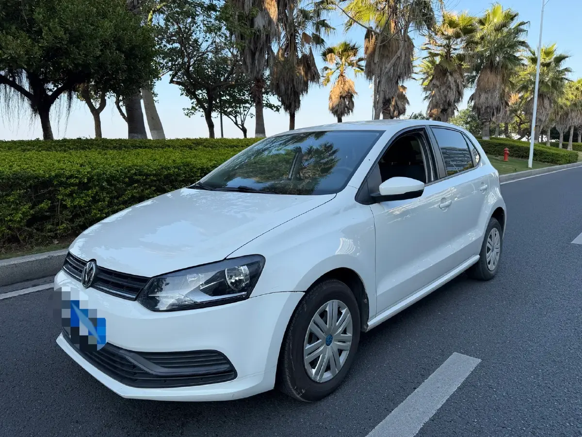 2016 Volkswagen Polo 1.4L 90HP L4 6AT
