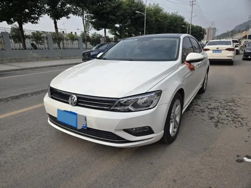 2017 Volkswagen Lamando 1.4T 150HP L4 7DCT