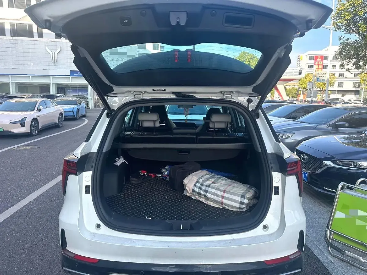 2023 ChangAn CS75 Plus 1.5T 188HP L4 8AT,autocango,china used car exporter,china ev exporter,chinese used car exporter,chinese used ev exporter