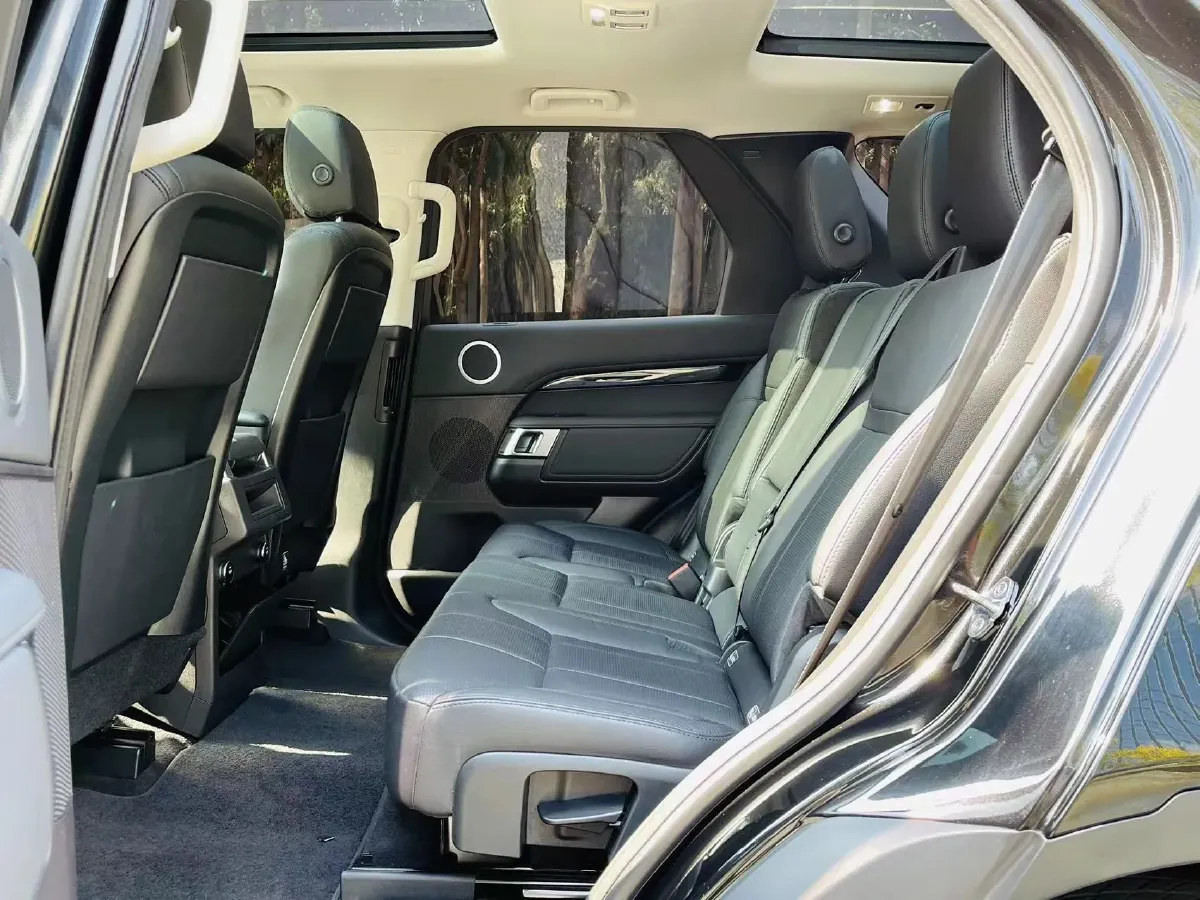 2017 Land Rover Discovery 3.0T 340HP V6 8AT,autocango,china used car exporter,china ev exporter,chinese used car exporter,chinese used ev exporter