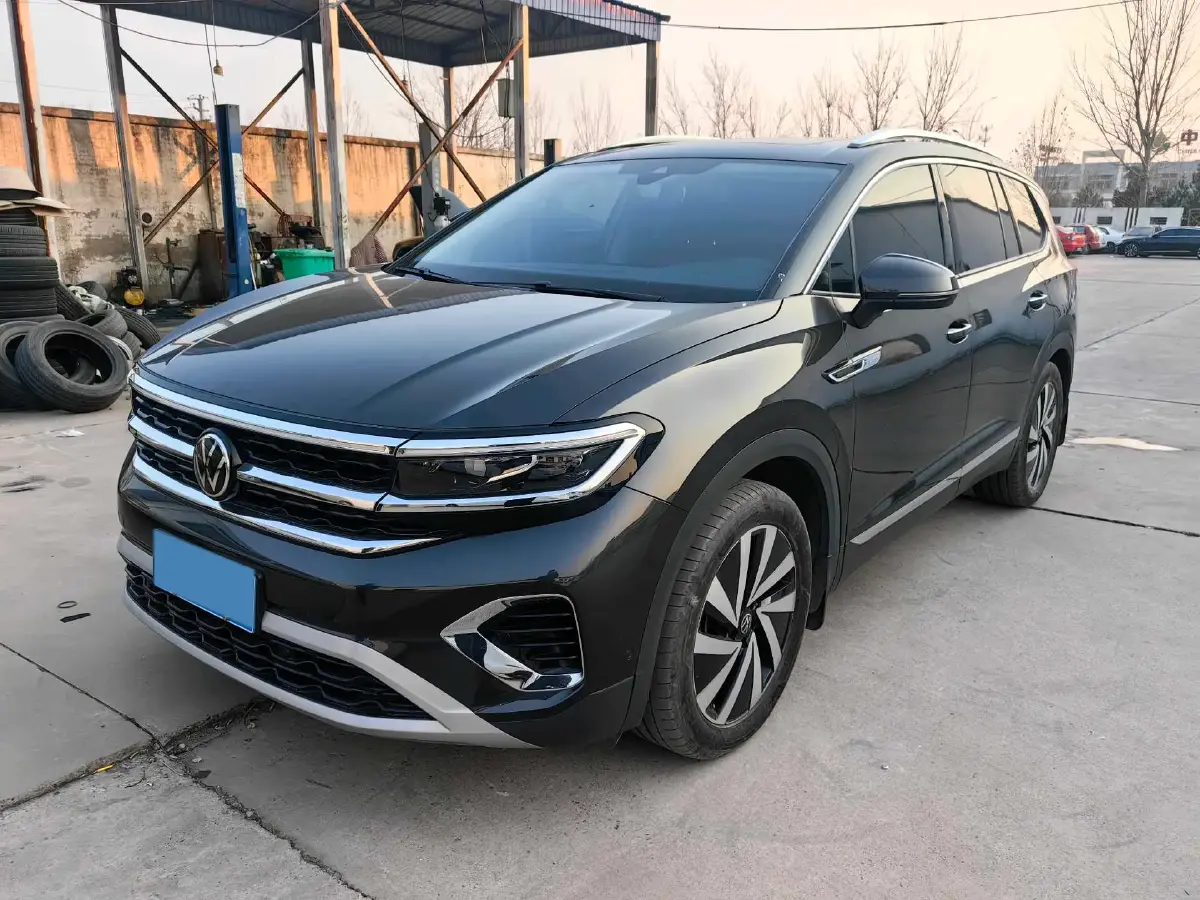 2021 Volkswagen Talagon 2.0T 220HP L4 7DCT