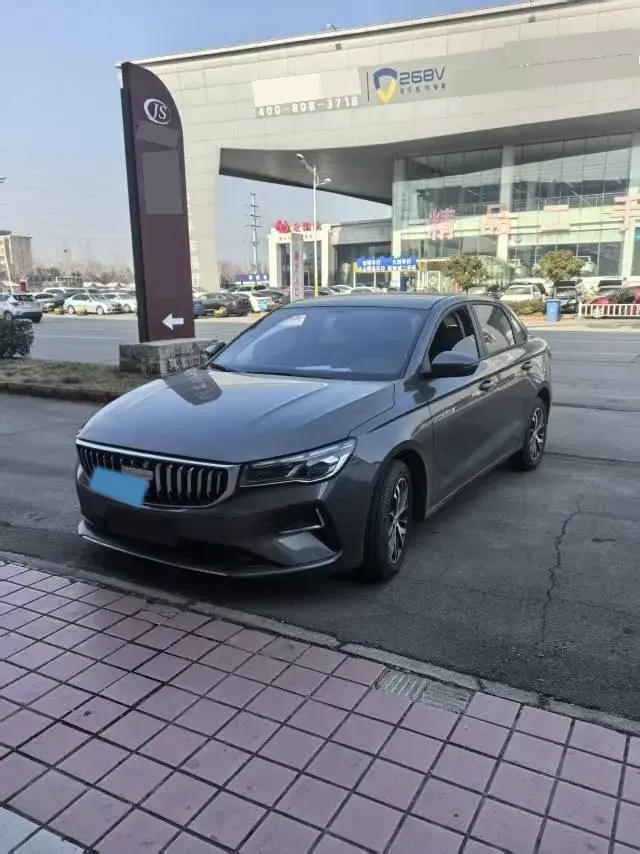 2025 Geely Emgrand 1.5L 127HP L4 5MT