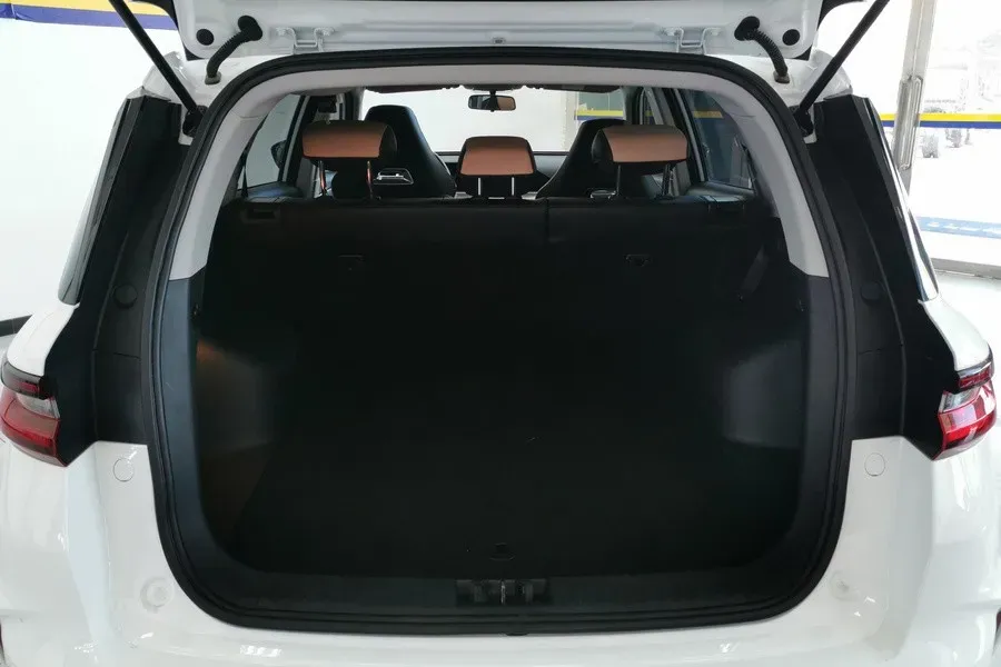 2024 Geely OkavangoPRO 1.5T 181HP L4 7DCT,autocango,china used car exporter,china ev exporter,chinese used car exporter,chinese used ev exporter