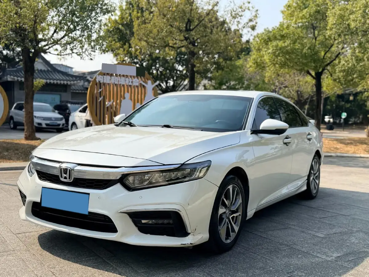 2019 Honda Inspire 1.5T 194HP L4 CVT