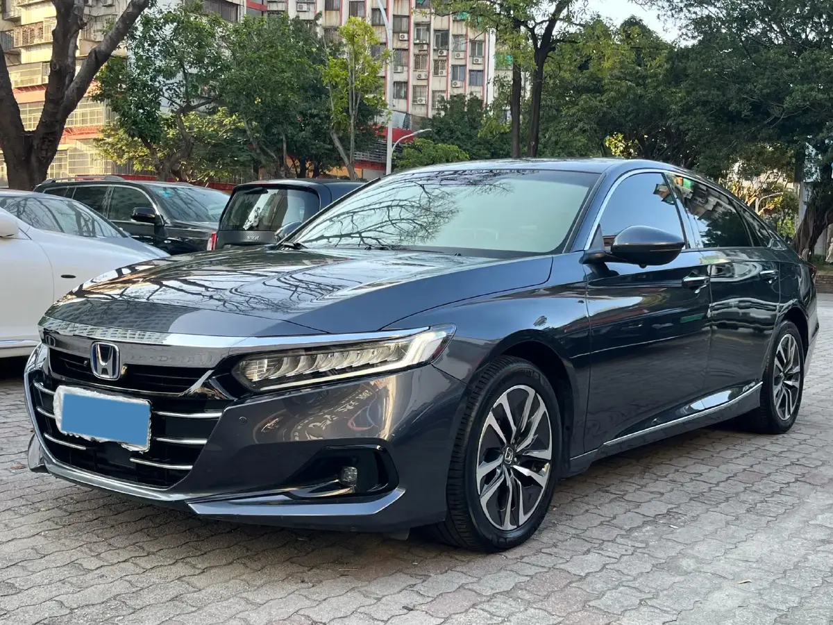 2022 Honda Accord 2.0L 146HP L4 E-CVT Hybrid