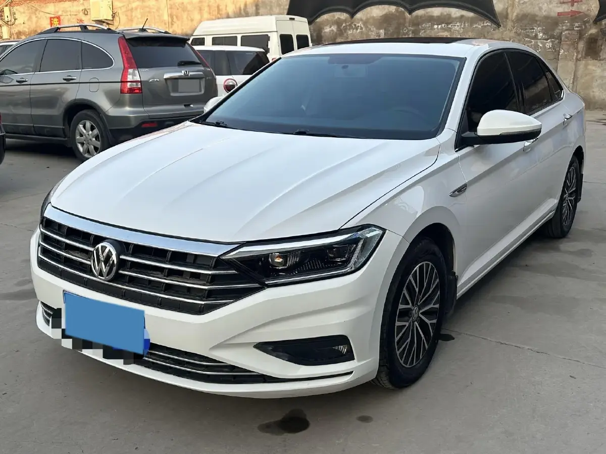 2020 Volkswagen Sagitar 1.2T 116HP L4 7DCT