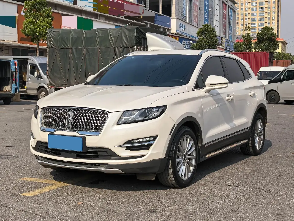 2019 Lincoln MKC 2.0T 203HP L4 6AT