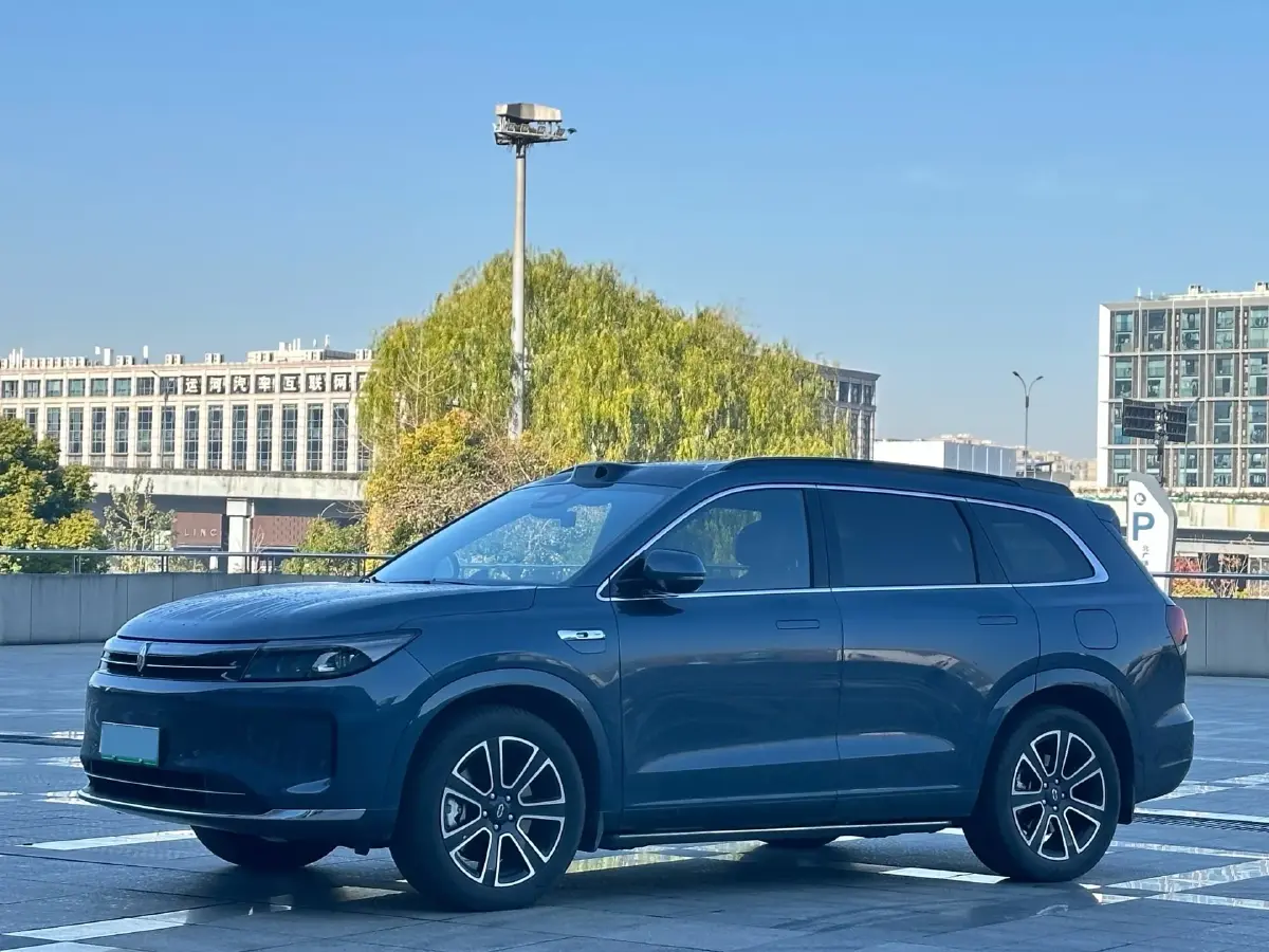 2024 AITO AITO M7 1.5T 152HP L4 REEV 42KWH