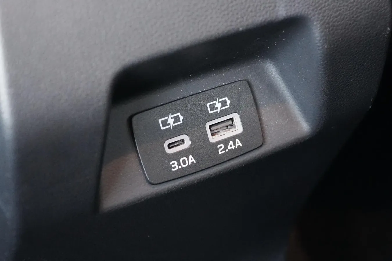 2024 Subaru Crosstrek 2.5L 169HP H4 CVT,autocango,china used car exporter,china ev exporter,chinese used car exporter,chinese used ev exporter