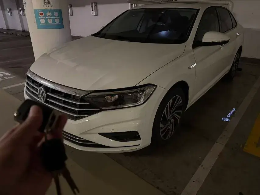 2020 Volkswagen Sagitar 1.4T 150HP L4 7DCT