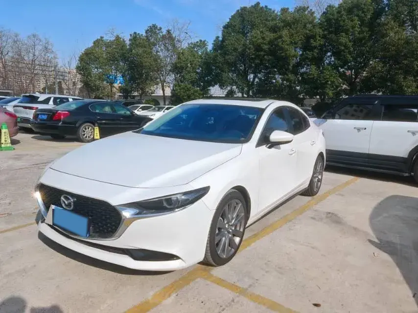 2020 Mazda 3 Axela 2.0L 158HP L4 6AT