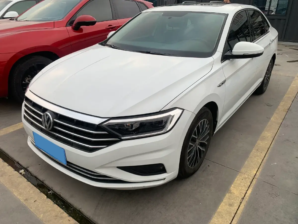 2020 Volkswagen Sagitar 1.4T 150HP L4 7DCT