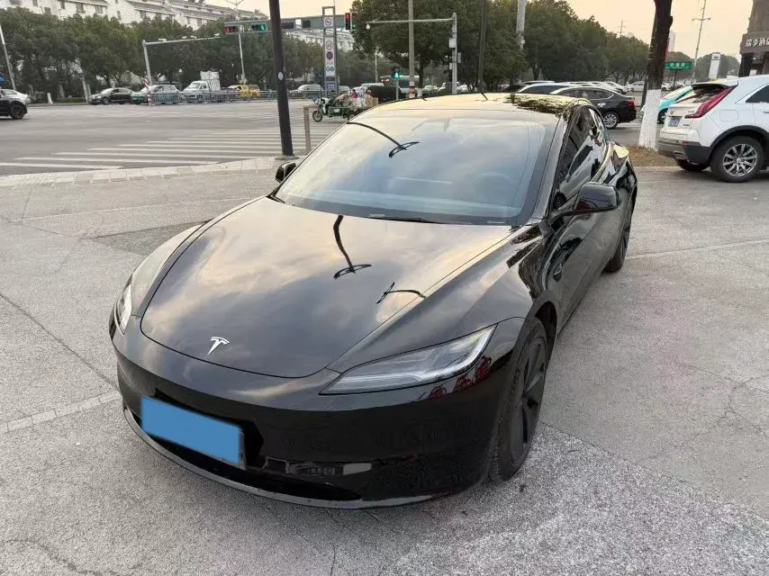 2023 HYPTEC GT BEV 80KWH